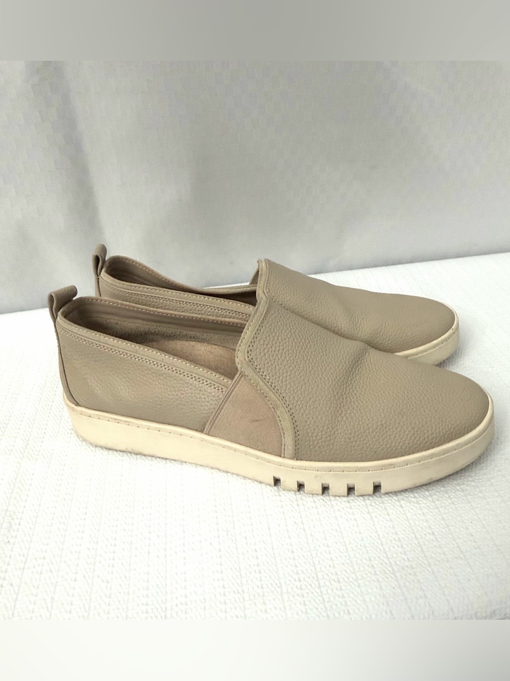 Vionic Cambria Shoes Womens Size 9.5 Beige Leather Loafer Flats Minimalist